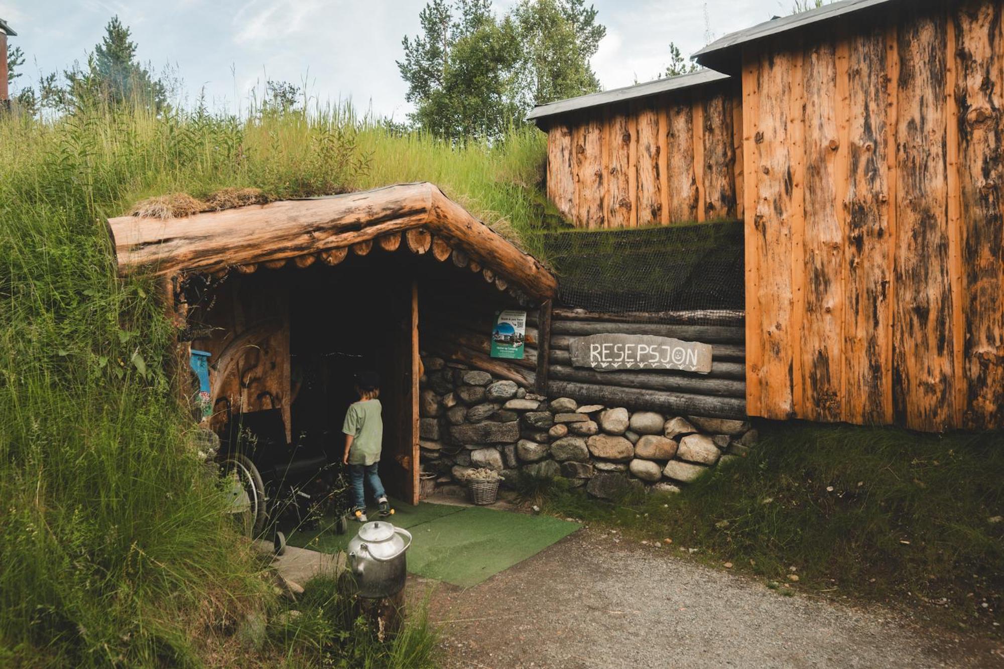 Eventyrhyttene I Jotunheimen Camping Stuttgongfossen